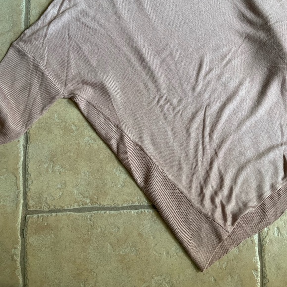 NWOT Blush Pink Oversized Sweater By Poof Sz Medium - Picture 2 of 11
